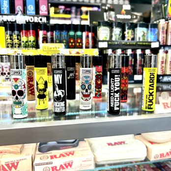 Moon 283 - Tobacco Shops Near Me - Jurupa Valley, California