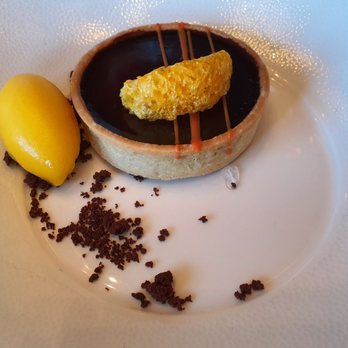 Shangri La Hotel - Chocolate tart - Hotels Near Me - London, XGL