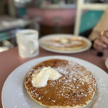 Kelly's Diner - Banana Pancakes - Diners Near Me - Somerville, Massachusetts Kelly's Diner - Banana Pancakes - Diners Near Me - Somerville, Massachusetts