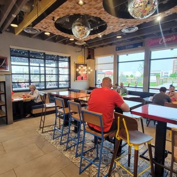 Raising Cane's Chicken Fingers - Dining room - Chicken Shop Near Me - Denver, Colorado
