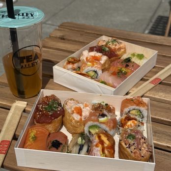 Buri Buri - Sushi box - Japanese Near Me - Burlingame, California