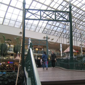 West Edmonton Mall - Shopping Centers Near Me - Edmonton, Alberta West Edmonton Mall - Shopping Centers Near Me - Edmonton, Alberta