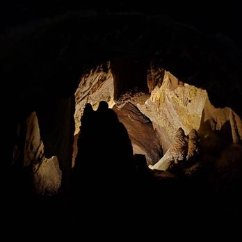 Lake Shasta Caverns - Landmarks & Historical Buildings Near Me - Lakehead, California