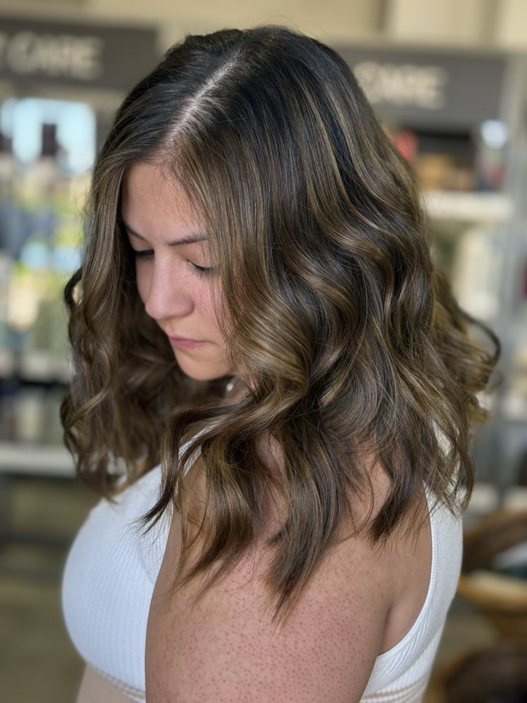T & Company Salon Image