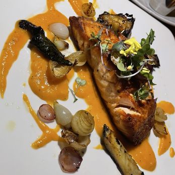 Cafe on 27 - Salmon - dinner item - Breakfast & Brunch Near Me - Topanga, California