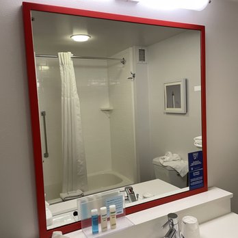Hampton Inn Pennsville - Red mirror - Hotels Near Me - Pennsville, New Jersey Hampton Inn Pennsville - Red mirror - Hotels Near Me - Pennsville, New Jersey