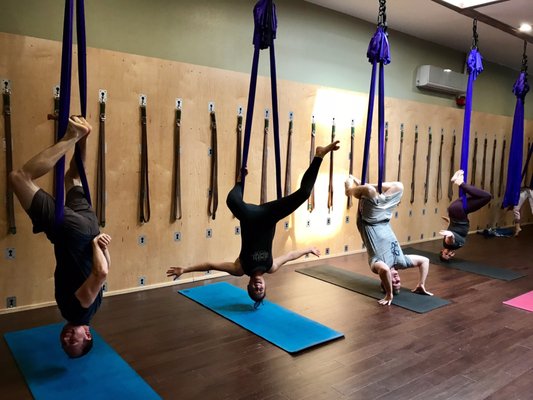Mission Beach Yoga By Retreats To Go 27 Photos 47 Reviews Mission Beach Yoga By Retreats To Go