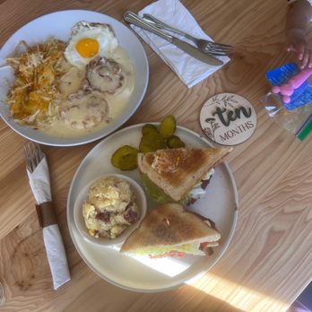 The Breeze Cafe - Breakfast & Brunch Near Me - Newark, California The Breeze Cafe - Breakfast & Brunch Near Me - Newark, California
