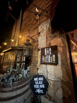 LouEddie's Pizza by null