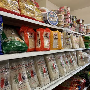 Asia Market - 5/20/22 Dry noodle aisle - International Grocery Near Me - Sparks, Nevada Asia Market - 5/20/22 Dry noodle aisle - International Grocery Near Me - Sparks, Nevada