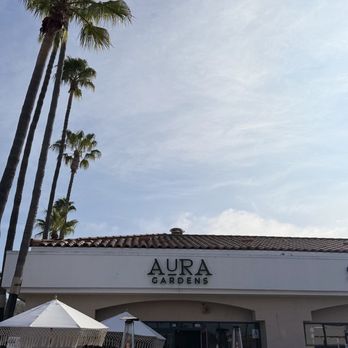 Aura Gardens - Outdoor & Indoor Seating at Aura Gardens - Breakfast & Brunch Near Me - Carlsbad, California