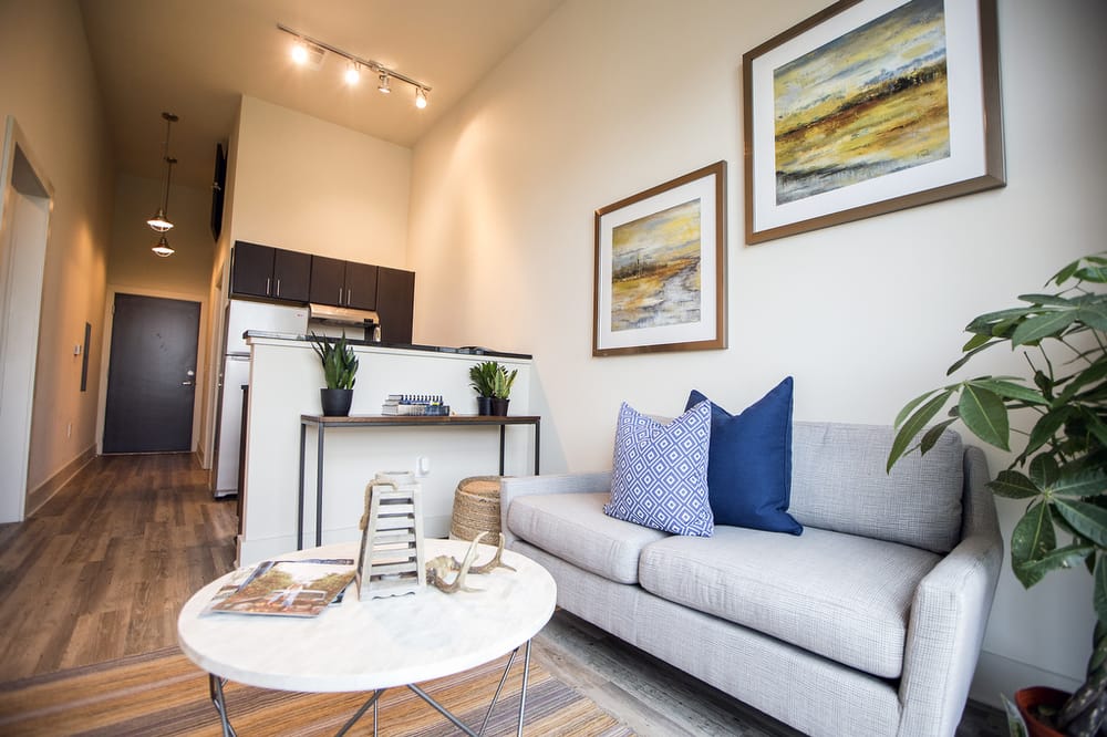 EAST CENTRAL LOFTS Updated October 2024 274 Huger St, Charleston, South Carolina