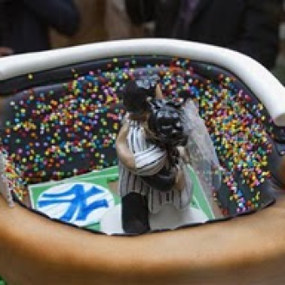 Lulu's Bakery - NY Yankee-inspired Groom's cake close-up - Bakeries Near Me - Fresh Meadows, New York