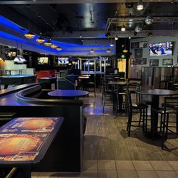 Arena Sports Grill & Bar