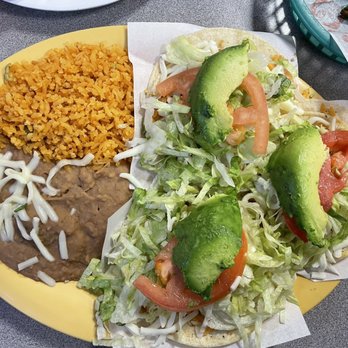 Taqueria Los Comales 3 - vegetarian Taco dinner - Mexican Near Me - Chicago, Illinois Taqueria Los Comales 3 - vegetarian Taco dinner - Mexican Near Me - Chicago, Illinois