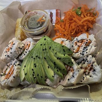 Takeshy town - Vegetarian Roll - Food Trucks Near Me - Los Angeles, California