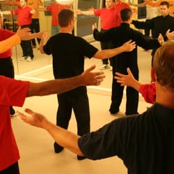 Wu Wei Schule für Tai Chi und Qi Gong - Qigong in der Halle des Lächelns