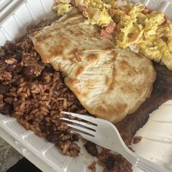El Nuevo Centro Americano - Campero (rice, eggs, chickens and plantain) - Mexican Near Me - Irvington, New Jersey El Nuevo Centro Americano - Campero (rice, eggs, chickens and plantain) - Mexican Near Me - Irvington, New Jersey