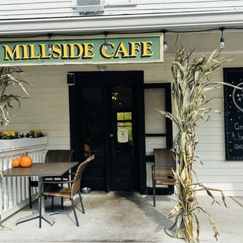 Millside Cafe - Front entrance - American Near Me - Lafayette, New Jersey