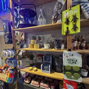 Strapping - Accessories Near Me - Sacramento, California Strapping - Accessories Near Me - Sacramento, California