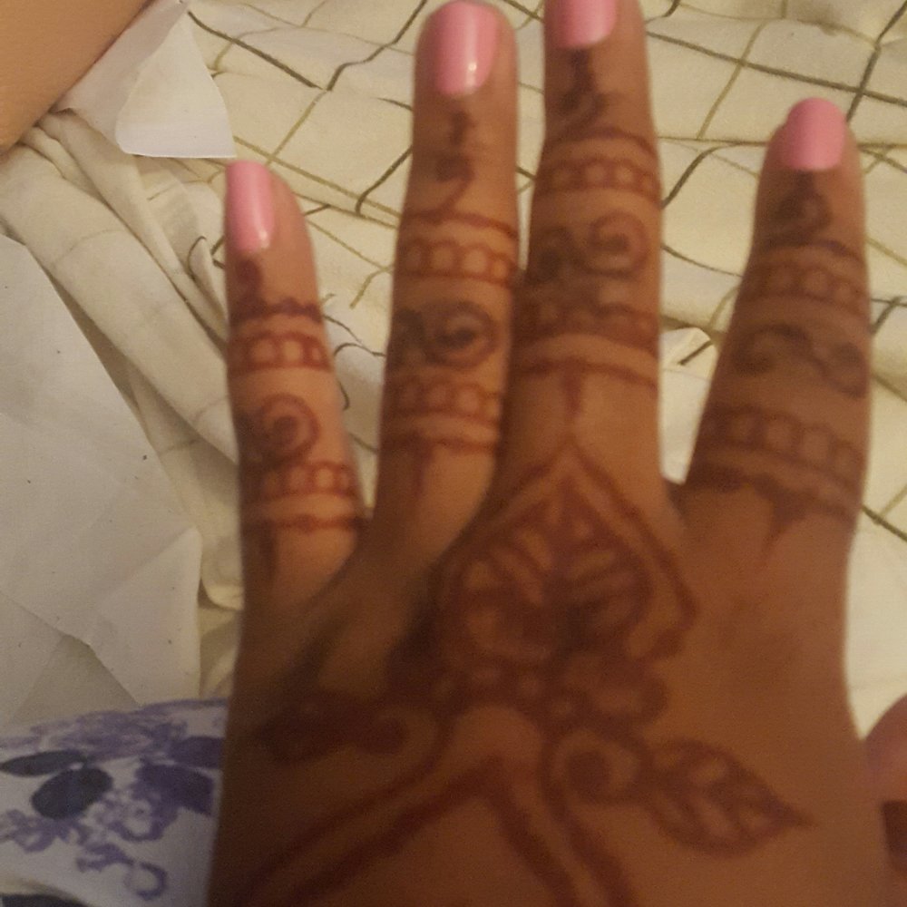 Henna Services - A bit messy.. - Henna Artists Near Me Henna Services - A bit messy.. - Henna Artists Near Me