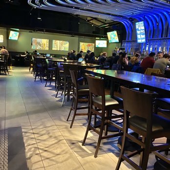 Yard House - Vegetarian Near Me - Burbank, California