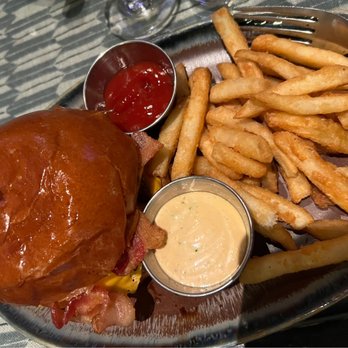 Sugarcane - Burger & fries- good - Cocktail Bars Near Me - Las Vegas, Nevada Sugarcane - Burger & fries- good - Cocktail Bars Near Me - Las Vegas, Nevada