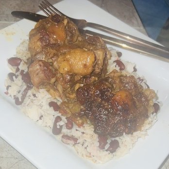 Cache 42 Kitchen & Cocktails - Oxtails - Cocktail Bars Near Me - Memphis, Tennessee Cache 42 Kitchen & Cocktails - Oxtails - Cocktail Bars Near Me - Memphis, Tennessee