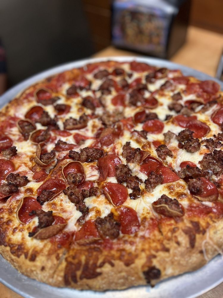 Food from Baby Bros Pizza & Wings