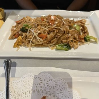 Tani Thai Restaurant - Thai Near Me - Buford, Georgia