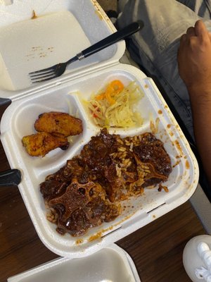 The Jamaican Pot by null