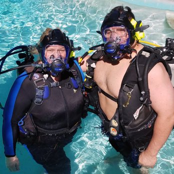 Ocean Reef - In pool checking equipment. - Dive Shops Near Me - Vista, California Ocean Reef - In pool checking equipment. - Dive Shops Near Me - Vista, California