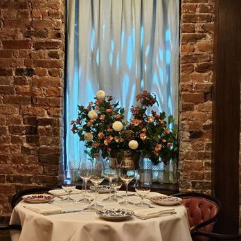 Carbone - Italian Near Me - New York, New York