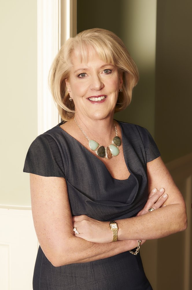 LOIS SCHNEIDER REALTOR Updated September 2024 431 Springfield Ave