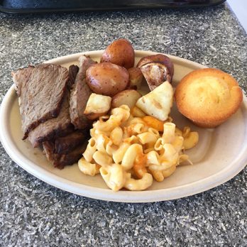 Boardwalk BBQ - 1/2 lb Tri Tip with mac and cheese, red skin potatoes and corn bread - New American Near Me - Buena Park, California Boardwalk BBQ - 1/2 lb Tri Tip with mac and cheese, red skin potatoes and corn bread - New American Near Me - Buena Park, California