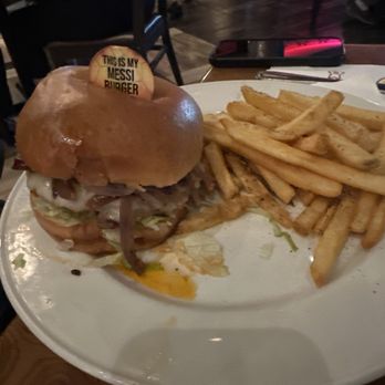 Hard Rock Cafe - Messi Burger - New American Near Me - Tampa, Florida Hard Rock Cafe - Messi Burger - New American Near Me - Tampa, Florida