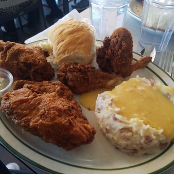 Penfold's Café - Fried chicken dinner with real homemade mashed potatoes and homemade biscuit - Breakfast & Brunch Near Me - Temecula, California