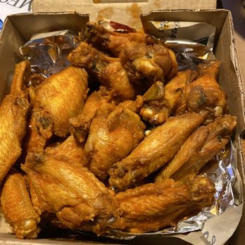 Gelsosomo's Pizzeria - Buffalo wings - Italian Near Me - Crown Point, Indiana