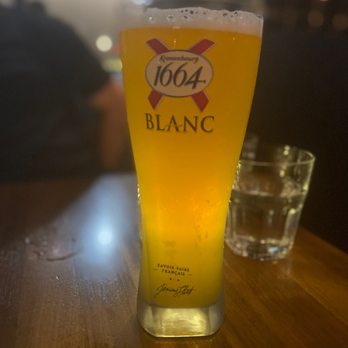 The Rushton - Beer, Blanc - French Near Me - Toronto, Ontario