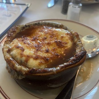 Le Diplomate - French Onion Soup - Brasseries Near Me - Washington, DC, District of Columbia Le Diplomate - French Onion Soup - Brasseries Near Me - Washington, DC, District of Columbia