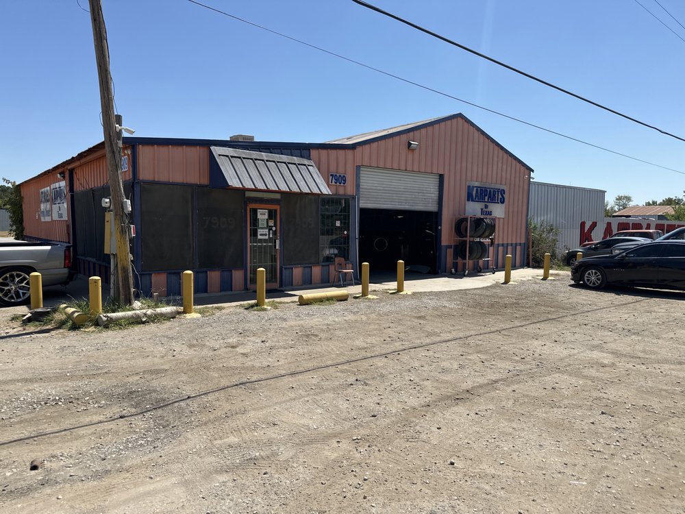 SALVAGE KING Updated October 2024 16 Photos 7918 Mansfield Hwy