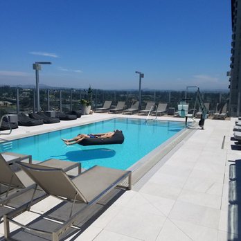 The Rey Apartments - Sky deck pool . Pretty relaxing great view - Apartments Near Me - San Diego, California The Rey Apartments - Sky deck pool . Pretty relaxing great view - Apartments Near Me - San Diego, California