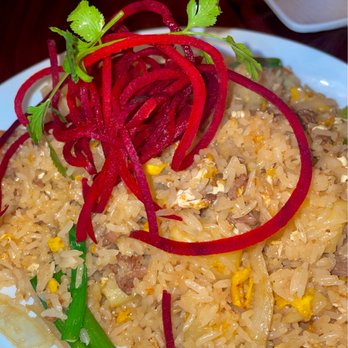 Aloy Thai Cuisine - Beef Thai Fried Rice with Pineapple - Thai Near Me - Boulder, Colorado Aloy Thai Cuisine - Beef Thai Fried Rice with Pineapple - Thai Near Me - Boulder, Colorado