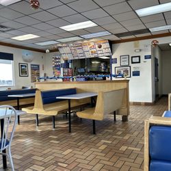 Baker's Drive-Thru - Nice clean dining area
