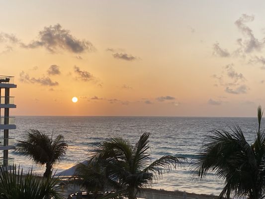 Hard Rock Hotel Cancun by null