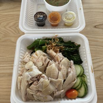 Lou Yau Kee - Poached Chicken Rice (large) - Chicken Shop Near Me - New York, New York Lou Yau Kee - Poached Chicken Rice (large) - Chicken Shop Near Me - New York, New York