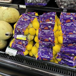 Ever'Man Cooperative Grocery and Cafe - Bag of lemons employee put back.