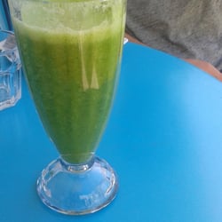 Kółko i Krzyżyk - Koktajl szpinak banan pomarańcza. Pycha