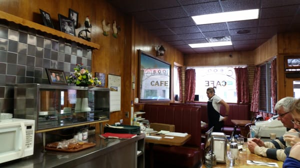 600 Cafe by null