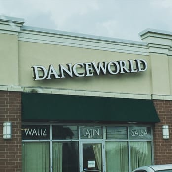 DeSarge Danceworld - Front of building.  Plenty of parking. - Dance Studios Near Me - Naperville, Illinois